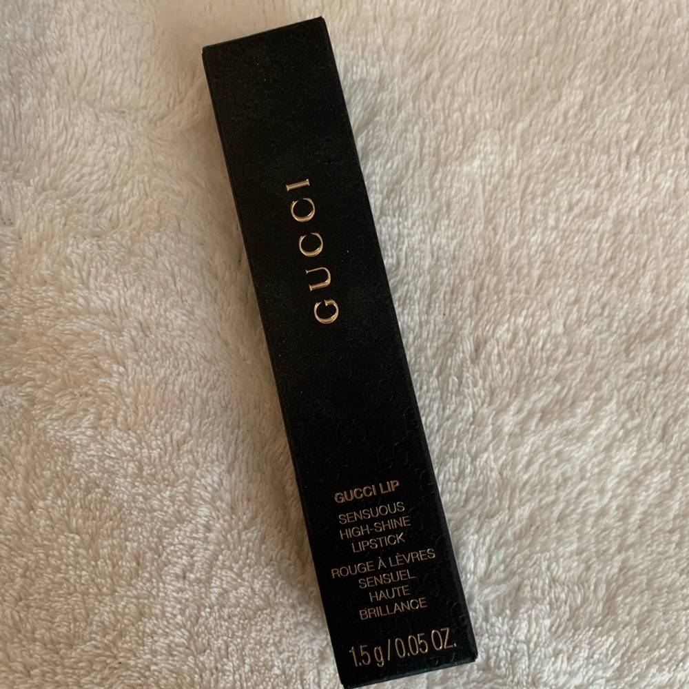 Gucci Sensuous High-Shine Lipstick in Ginger Rose